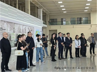 【協(xié)會動態(tài)】成都市機(jī)械行業(yè)協(xié)會與大邑縣企業(yè)家協(xié)會聯(lián)合舉辦 宏圖共展·立業(yè)興商——企業(yè)家沙龍之“大宏立”站