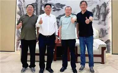 深化徽商联动融通 沪黄协同共启新篇 ——吴献忠、聂广雄、方志明一行莅临卓朴智能走访交流